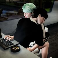 นี่น่ะหรอรุ่นพี่ที่เขาว่าหล่อ