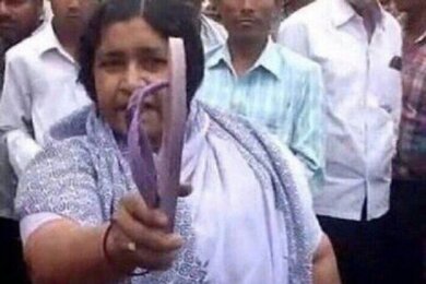 ขึ้นอย่างหงส์ลงอย่างอะไรไม่รุ้