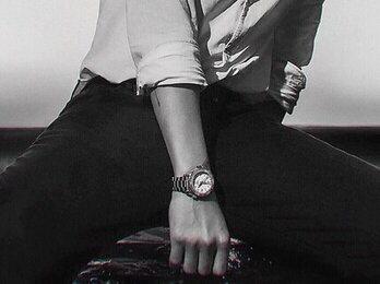 ผู้คลั่งนิยาย